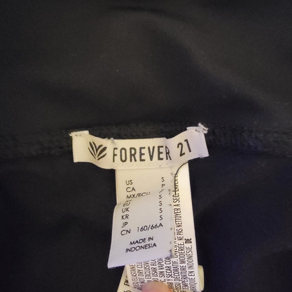 STYLE ME Bundle activewear size small - Picture 6 of 8